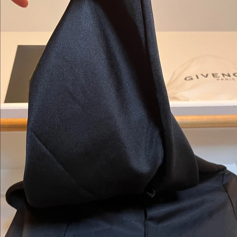 Harry Potter Gryffindor black cloak with hood lined maroon Large kids 10 - 12